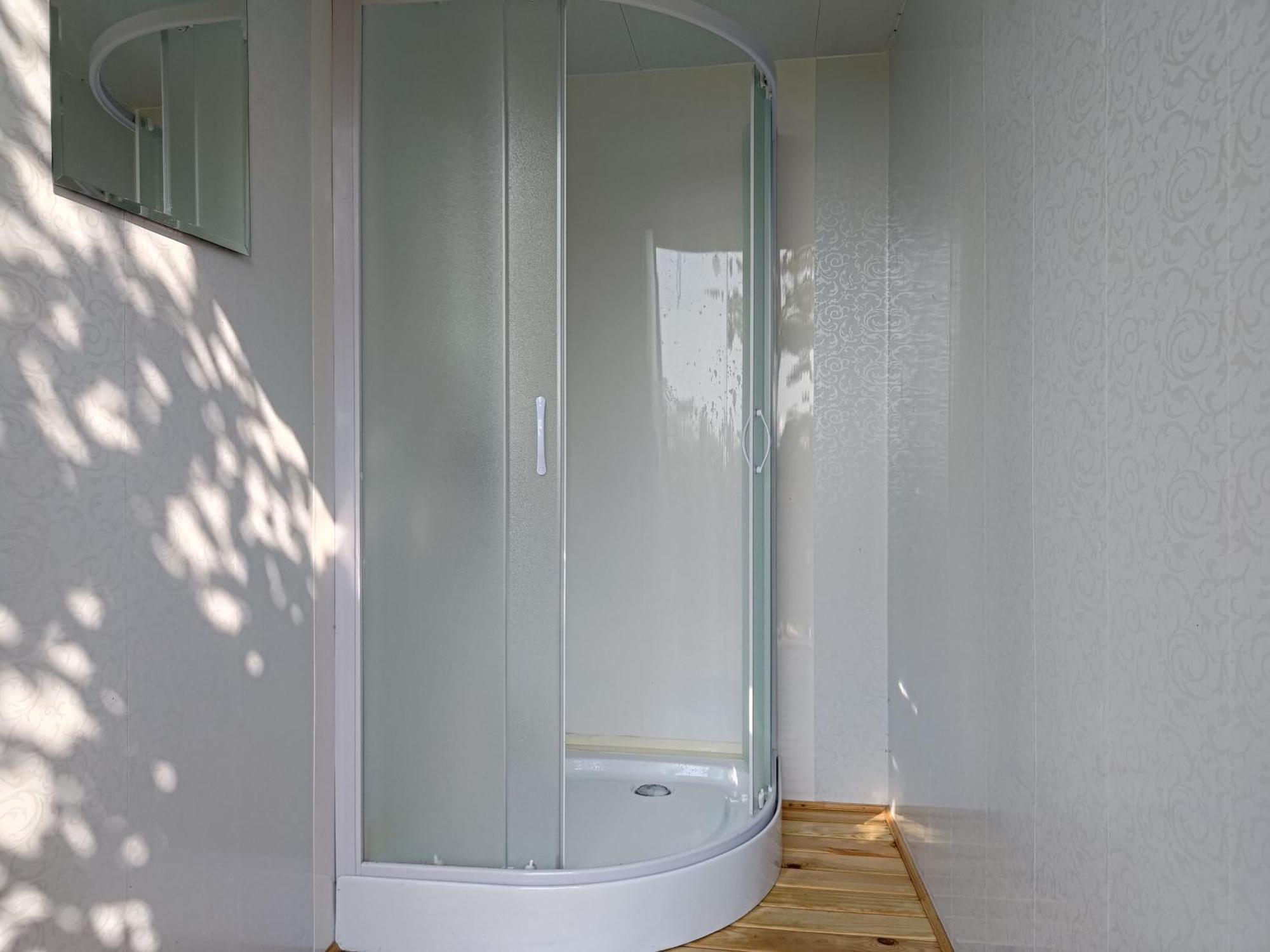 Cetri Veji Hotell Jurkalne Rum bild