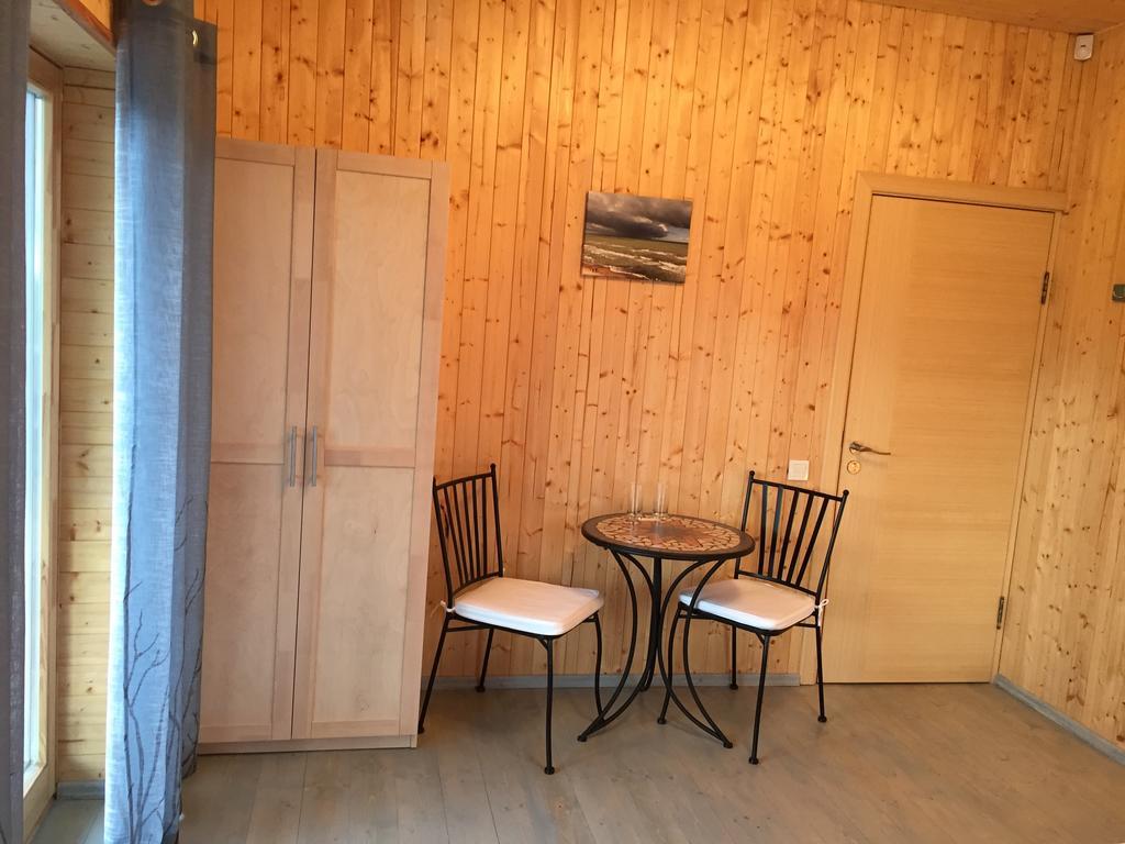 Cetri Veji Hotell Jurkalne Rum bild